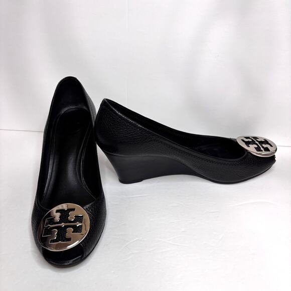 Tory Burch Black & Silver Sally Wedge Size 8.5M - Picture 1 of 10